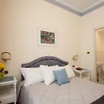Hotell Erica 4*