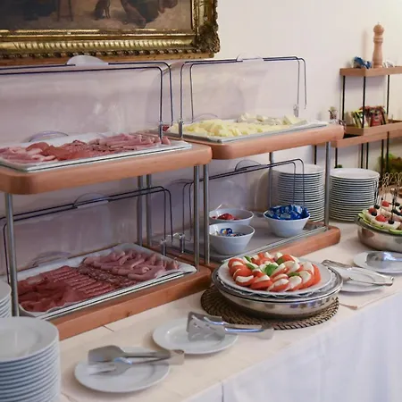 Erica מלון גראדו